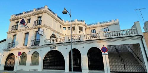 Mocejon Hotel | Zarú Hotel Boutique: Guest Rated 9/10 with Family-Friendly Amenities