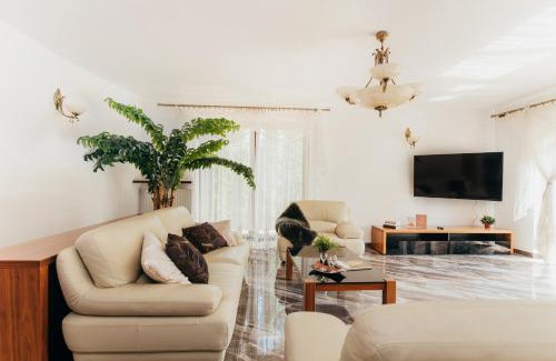 Myslenice Villa | Explore Zarabie Residence: 4-Star Oceanfront Retreat