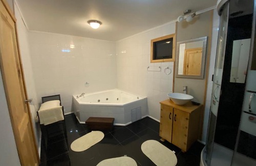 Putemun House | Discover Zarapito Domo: Family-Friendly with Hot Tub Bliss