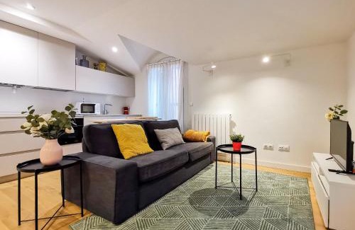 Zarautz Apartment | Elegant Zarautz Bella Suite - 4 Star with Family Amenities