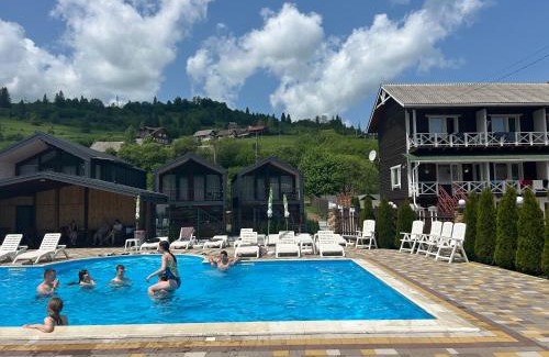 Slavske House | Experience Zarichna Lyks: Guest Rated 9.9 with Pool Access
