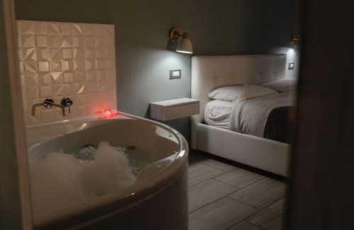 Catanzaro Bed & Breakfast | Pet-Friendly Zaro Suites B&B with Hot Tub & Breakfast