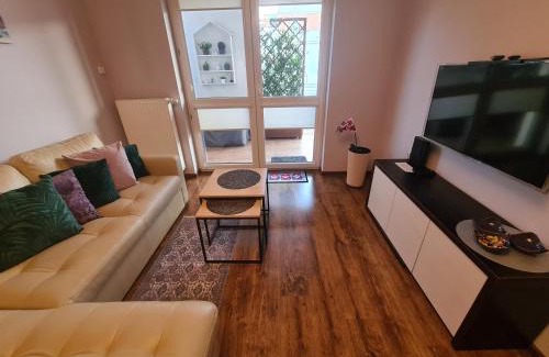 Torun Apartment | Discover Toruń: Guest Rated 9.9 with Family-Friendly Amenities
