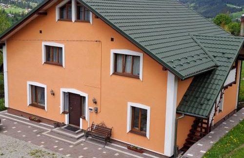 Vorokhta Apartment | Family-Friendly Zatyshok v Karpatah 2 with Exceptional Rating