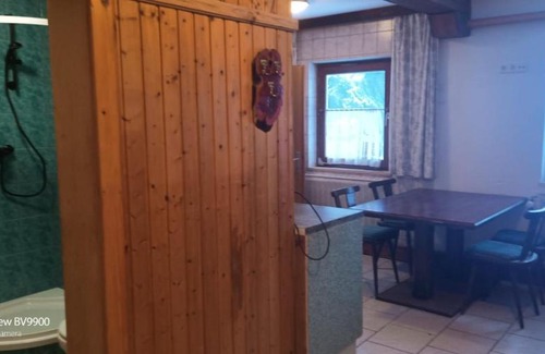 Muhldorf Apartment | Cozy Zaunerhof Apts: Pet & Child Friendly Retreat