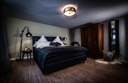 Bernkastel Apartment | Indulge in Comfort at ZaVélo Suite with Hot Tub Bliss