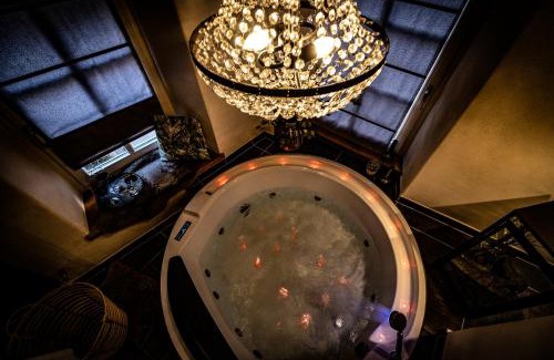 Bernkastel Apartment | Indulge in Comfort at ZaVélo Suite with Hot Tub Bliss