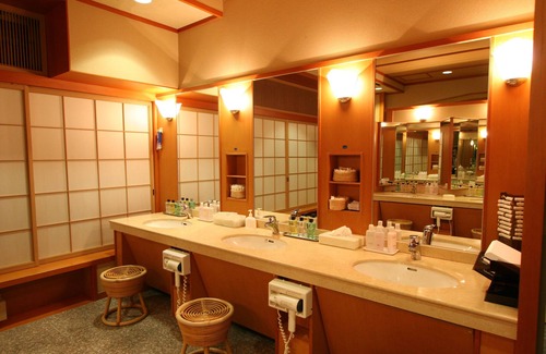 Kamimoku Onsen House | Experience Relaxation at Zazan Minakami with Spa Amenities
