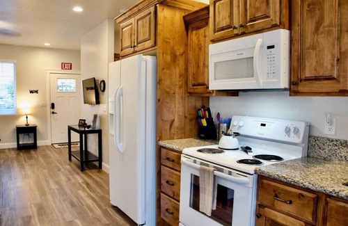 La Verkin House | Pet-Friendly Retreat Near Zion with Exceptional Guest Rating