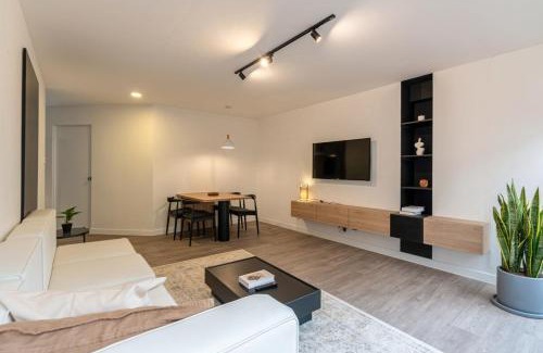 Miraflores Apartment | Zebbra 1BR by Geko
