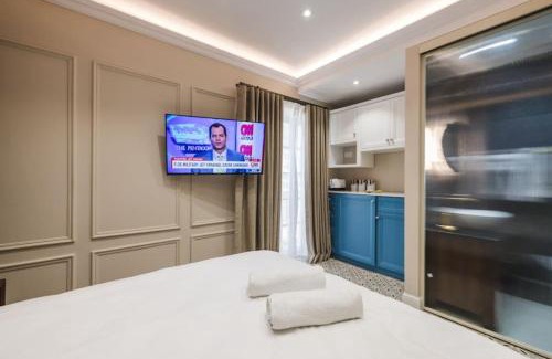 Zebbug House | Elegant Zebbuga Deluxe Apartment with Balcony Retreat