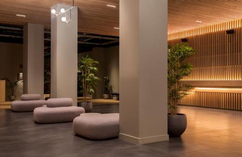 Soho Hotel | Convenient Zedwell Piccadilly Circus with Family-Friendly Amenities