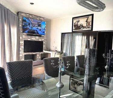 Vereeniging House | Budget-Friendly Stay at Zii Style Guesthouse for Families