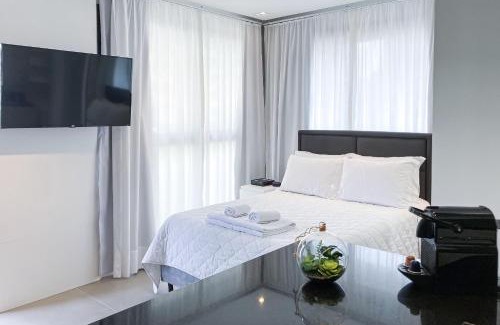 Agronomica Apartment | Discover ZEE Studios: Oceanfront Retreat Near Beira-Mar