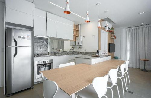 Agronomica Apartment | Discover ZEE Studios: Oceanfront Retreat Near Beira-Mar