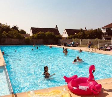 Bredene Resort | Pet-Friendly Zeepark Zeewind with Pool & Hot Tub Awaits