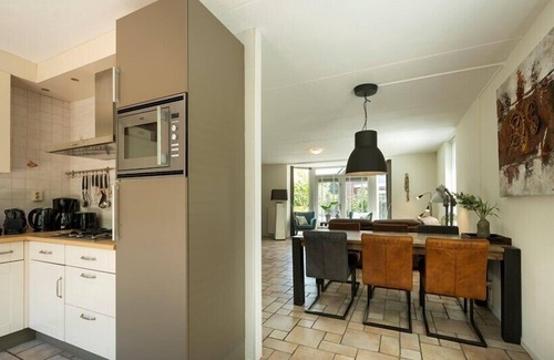 Westenschouwen Villa | Cozy Zeepe Duinen 17 with Oceanfront Views & Unique Amenities