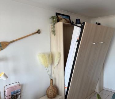 Blankenberge Apartment | Oceanfront Zeezicht Studio Delphine - Rated 9.9 by Guests