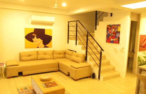 Ricaurte House | Discover Zehn House: Family and Pet-Friendly Retreat