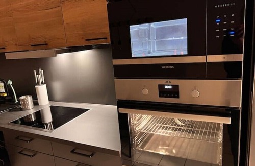 Kenn Apartment | Cozy Zeitwohnung in Trier: Pet-Friendly with a Kitchen