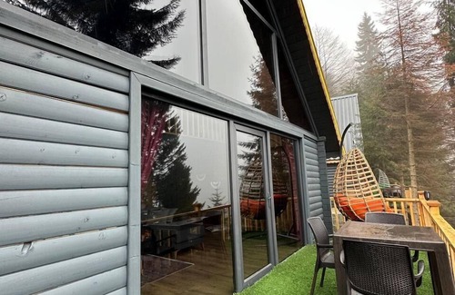Ayder Ski Chalet | Discover Zekeriyaköy Dağevi: Pet-Friendly Retreat