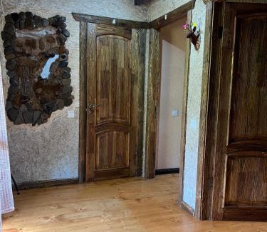 Pashkivtsi Villa | Discover Zelenyj Raj: Family-Friendly Getaway with Pool