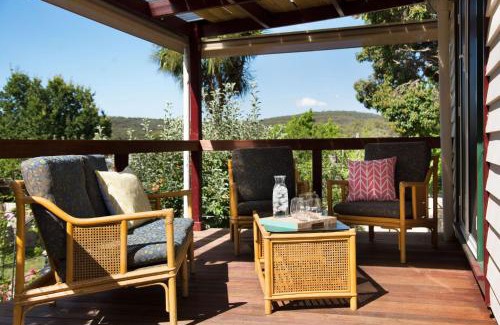 Hepburn Springs House | Family-Friendly Stay at Zelman Cottage - 4-Star Rated Oasis