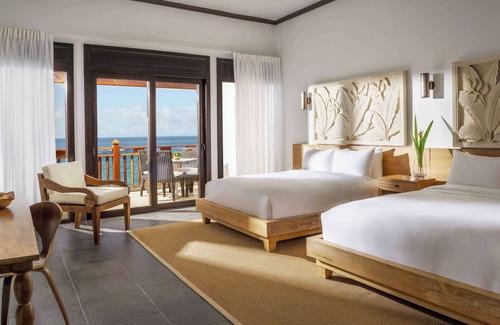 Shoal Bay Resort | Experience Zemi Beach House: 5-Star Oceanfront Retreat