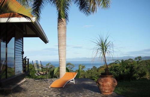 Manzanillo House | Pet-Friendly Zen Bungalow with Breathtaking Ocean Views