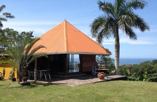 Manzanillo House | Pet-Friendly Zen Bungalow with Breathtaking Ocean Views