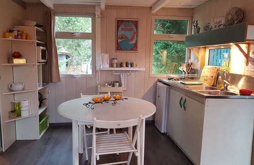 Castets Ski Chalet | Serene Zen Cottage with Spa and Oceanfront Views