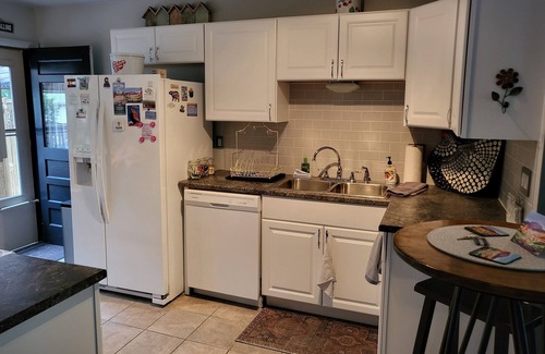 Pleasant Valley House | Exceptional Stay at Zen Garden with Family-Friendly Amenities