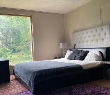 Jogeva County House | Relax at Zen Garden House: Pet-Friendly with Hot Tub