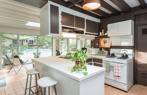 North Stamford House | Inviting Zen House on Private Estate with Pool & Ocean Views