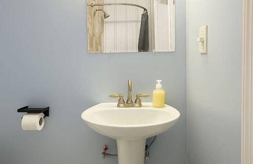 Jersey City Apartment | Zen Japanese Matcha Hideaway — 15 Min to Manhattan