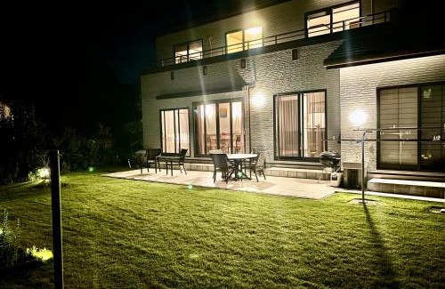 Suzaki House | Relaxing Retreat at Zen - 4-Star Family & Pet Friendly
