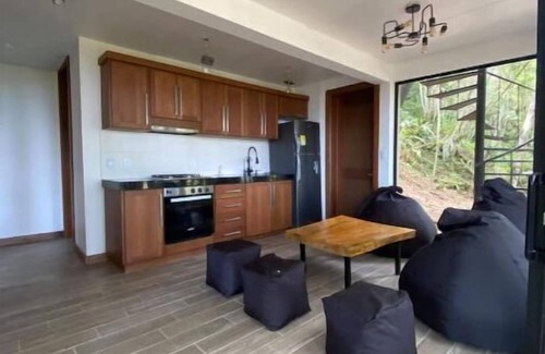 Darien House | Relaxing Zen Oasis del Bosque - Perfect for Families & Pets