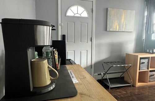 East Meadow Apartment | Eco-Friendly Zen Oasis Studio with Pool & Spa Amenities