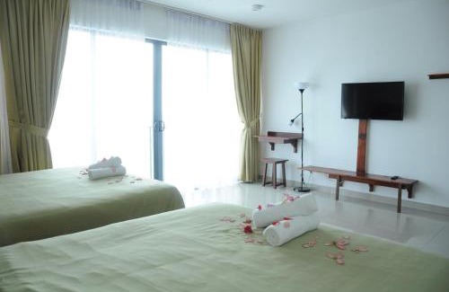 Shah Alam Apartment | Relaxing Zen Studio @ Trefoil Setia Alam with Spa & Pool
