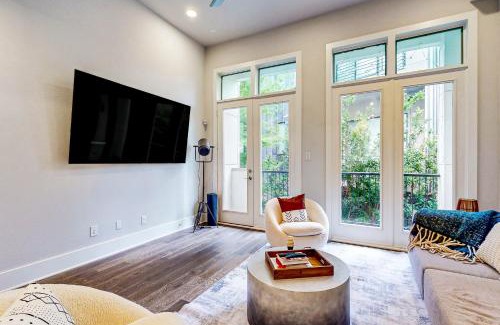 Kessler House | Relaxing Getaway at Zen Villa with Pool and Family Fun