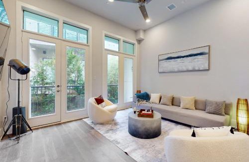 Kessler House | Relaxing Getaway at Zen Villa with Pool and Family Fun