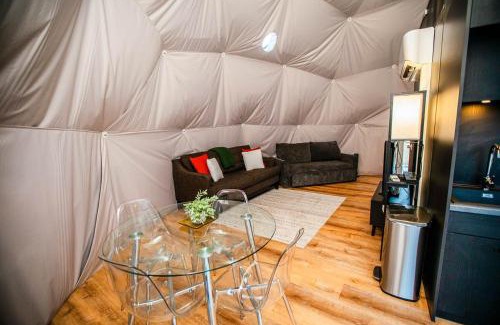 Glendale House | Zen Zion Evergreen Dome: Ideal for Families and Pets
