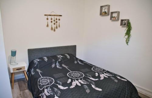 Joigny Apartment | Serene Coeur Joigny: Nature Retreat with 8.2/10 Rating