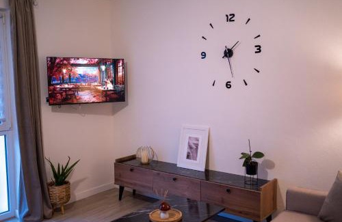 Ocna Mures Apartment | Discover Zena Apartment: Child-Friendly Accommodation