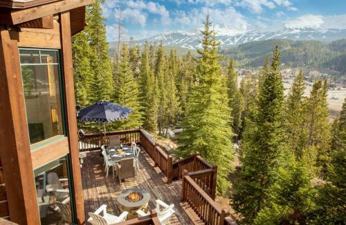 The Highlands House | Tranquil Zendo by AvantStay: Mountain Retreat with Hot Tub