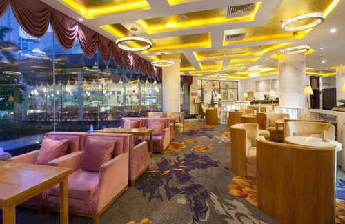 Zengcheng Hotel | Discover Zengcheng Hotel: Family-Friendly with Breakfast