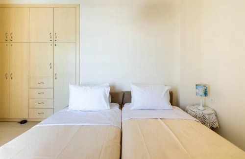 Rafina-Pikermi Apartment | Scenic Sea View Rental with Child-Friendly Amenities