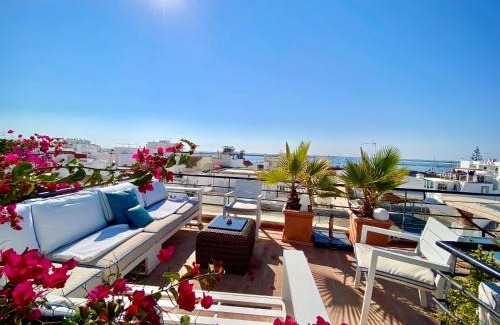 Olhao Hotel | Pet-Friendly Zenit Budget Inn with Ocean View & Breakfast