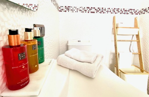 Olhao House | Relax at Zenit Guest House with Ocean View & Spa Access