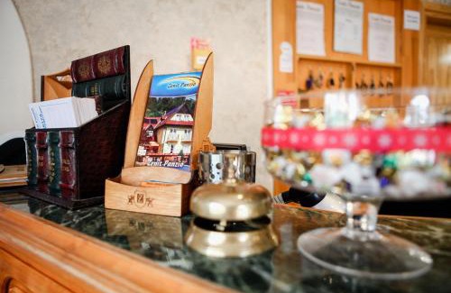 Miskolc-Tapolca Bed & Breakfast | Zenit Panzió: Family-Friendly Retreat with Top Amenities